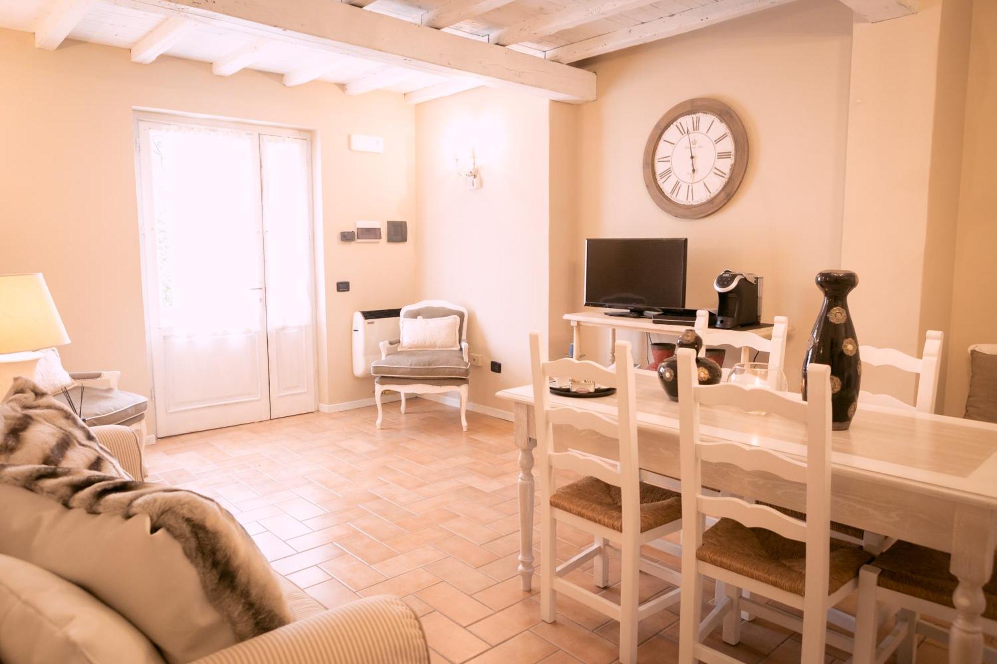Fontepino Aparthotel Spoleto Luaran gambar