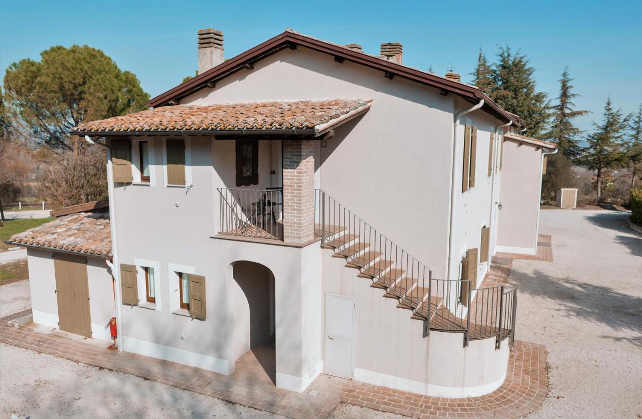 Fontepino Aparthotel Spoleto Luaran gambar